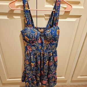 Dress with pockets - Size Small